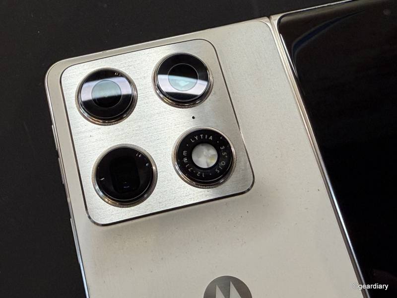 Motorola Razr Fold Review: Big Screen Ambition Meets Battery Life That Means Business 23 Motorola Razr Fold