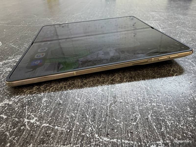 Motorola Razr Fold Review: Big Screen Ambition Meets Battery Life That Means Business 12 Motorola Razr Fold