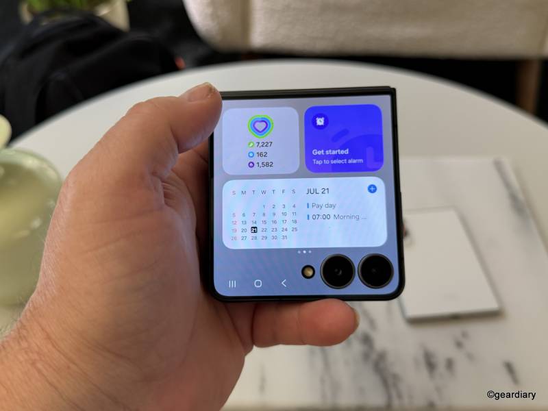 Samsung Unpacked 2026 Goes Big on Foldables, AI, and Smarter Galaxy Watches 16 Samsung Galaxy Z Flip 8