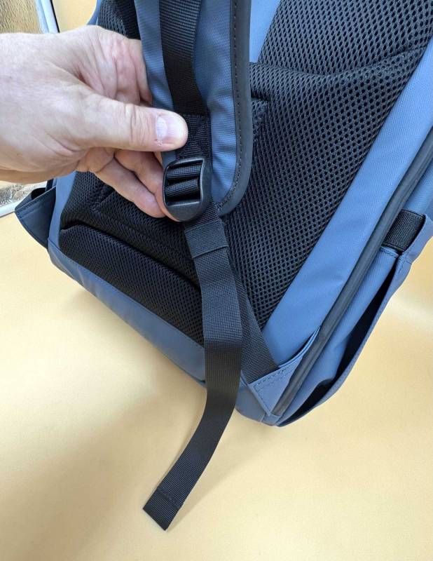 Stubble and Company Roll Top 20L Backpack Review: A Smooth Operator That Makes Roll-Tops Easy to Love 6 Stubble and Company Roll Top 20L Backpack