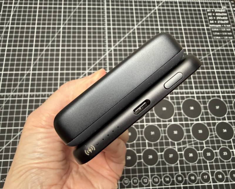 Baseus PicoGo Air and PicoGo AM52 Wireless Power Banks Review: Sleek Wireless Power Banks with an Important Catch 6 Baseus PicoGo Air and PicoGo AM52 Wireless Power Banks Review: Sleek Wireless Power Banks with an Important Catch