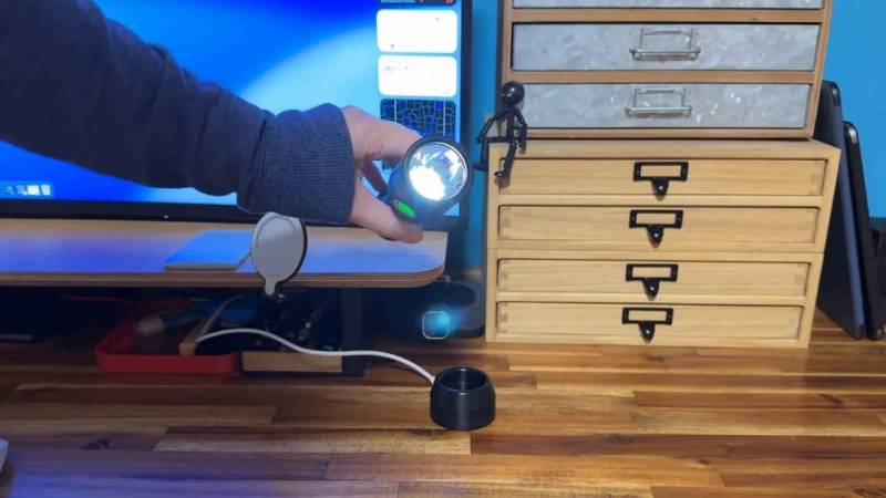 Brinyte WT01 Flashlight Review: A Powerful Light with a Clever Charging Dock Feature 10 Brinyte WT01 Flashlight