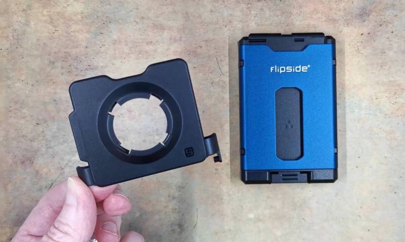 Flipside 5 EDC Wallet Review: A Slim Metal Wallet That Treats Cash Like It Still Exists 9 Flipside 5 EDC Wallet Review: A Slim Metal Wallet That Treats Cash Like It Still Exists