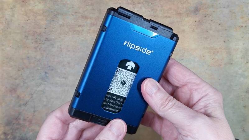 Flipside 5 EDC Wallet Review: A Slim Metal Wallet That Treats Cash Like It Still Exists 1 Flipside 5 EDC Wallet
