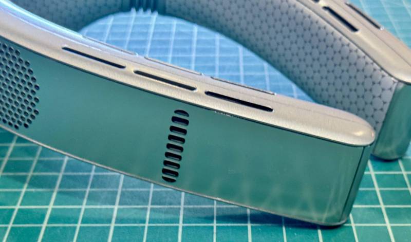 TORRAS COOLiFY Cyber Fold AI Neck Air Conditioner Review: Your Personal AC for Surviving Summer Heat 16 TORRAS COOLiFY Cyber Fold AI Neck Air Conditioner