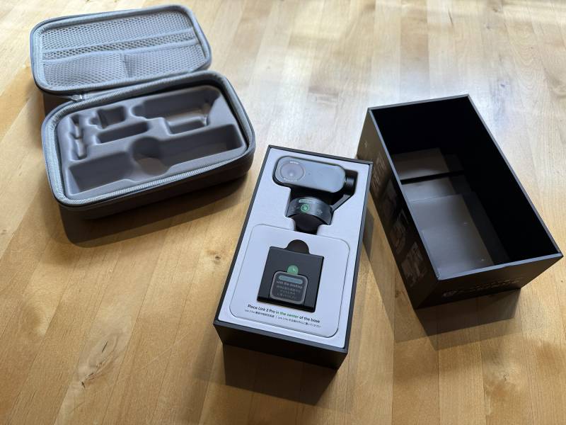 Insta360 Link 2 Pro AI 4K Webcam Review: Flagship Video and Audio Quality with Many Enhanced Features 3 Insta360 Link2 Pro box contents