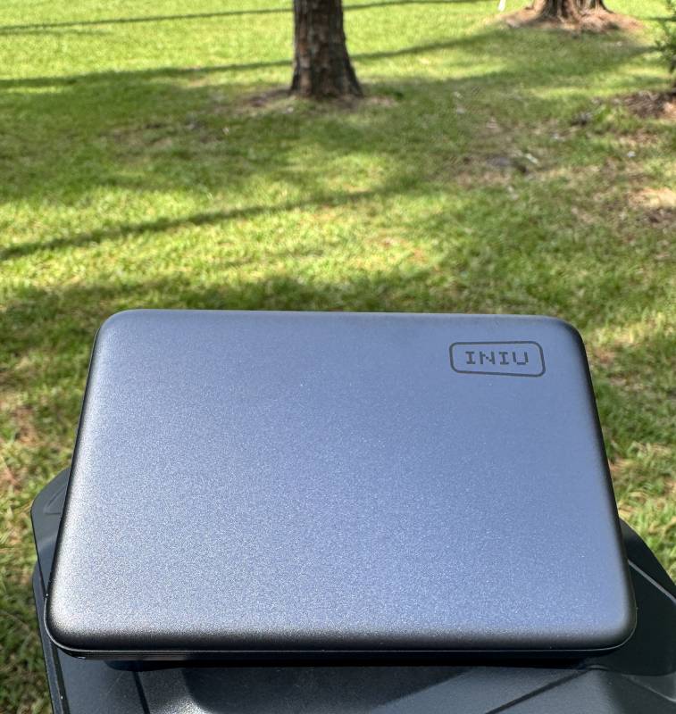 INIU SnapGo Air 10000mAh 25-Watt Wireless Charger Review: No More Excuses for a Dead iPhone 1 INIU SnapGo Air 10000mAh 25-watt wireless charger