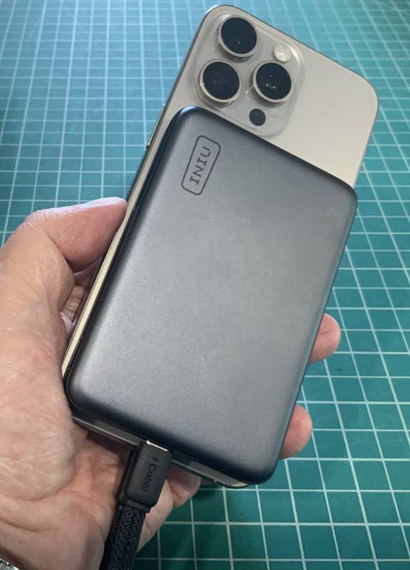 INIU SnapGo Air 10000mAh 25-Watt Wireless Charger Review: No More Excuses for a Dead iPhone 2 INIU SnapGo Air 10000mAh 25-watt wireless charger