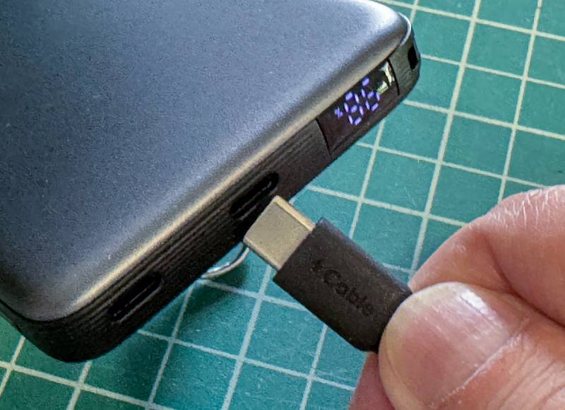 INIU SnapGo Air 10000mAh 25-Watt Wireless Charger Review: No More Excuses for a Dead iPhone 4 INIU SnapGo Air 10000mAh 25-watt wireless charger