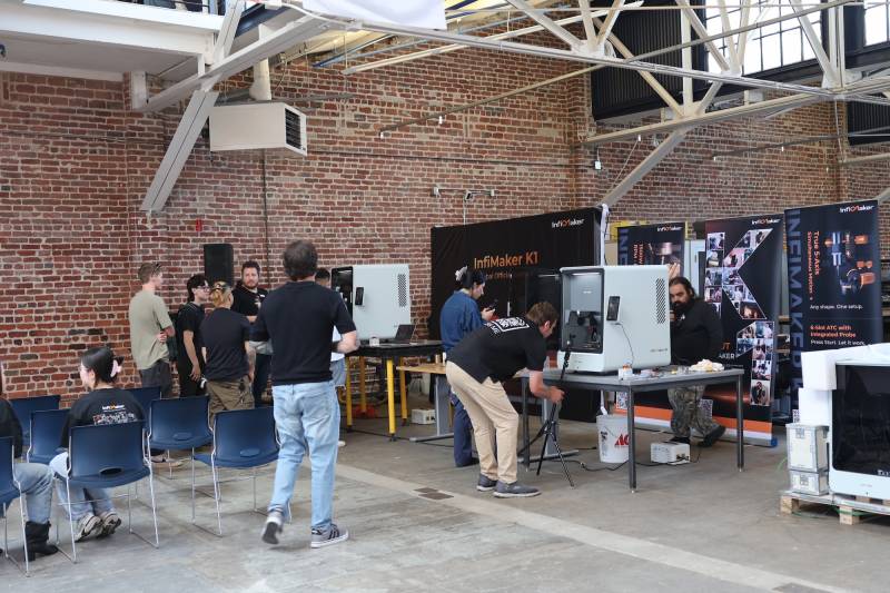 The InfiMaker K1 Makes 5-Axis CNC Machining Look Almost Too Easy, and It's Launching Soon on Kickstarter 2 The InfiMaker K1 Makes 5-Axis CNC Machining Look Almost Too Easy, and It's Launching Soon on Kickstarter
