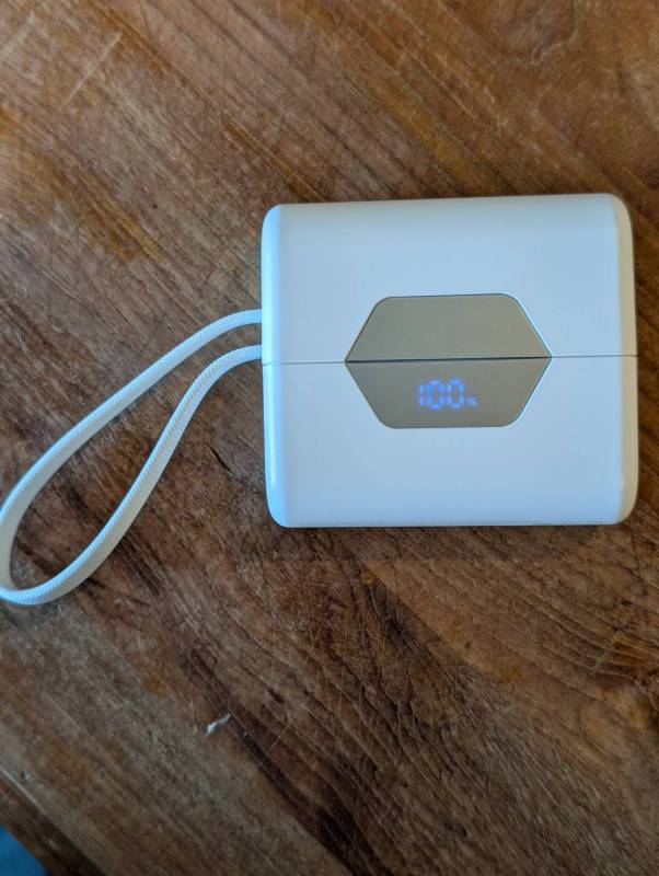 Nimble SHAREPOWER Portable Charger Review: A Small, Portable Charger You Can Easily Split in 2 and Share! 2 Nimble SHAREPOWER Portable Charger