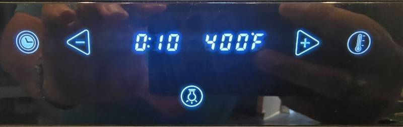 Cuisinart 10-in-1 Digital Toaster Oven Air Fryer Review: A Countertop Multitasker That Earns Its Keep 7 Cuisinart 10-in-1 Digital Toaster Oven Air Fryer display