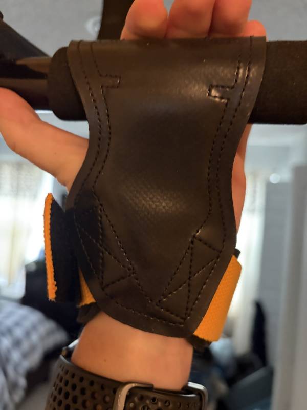 Versa Gripps Pro Review: Get a Better Grip and Push Your Lifts Further 2 Versa Gripps Pro