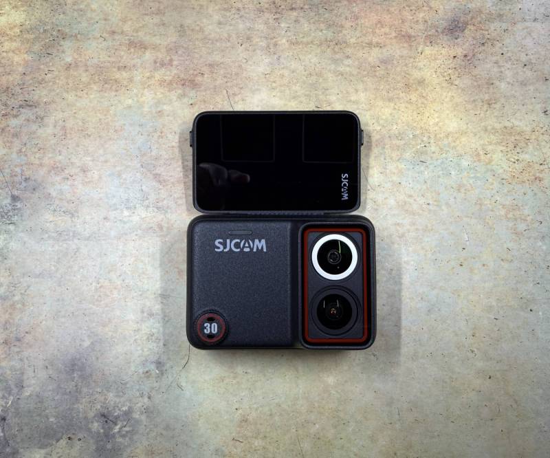 SJCAM SJ30 8K Dual-Lens Action Camera Review: Can It Compete with the Big Boys? 13 SJCAM SJ30 action camera unfolded