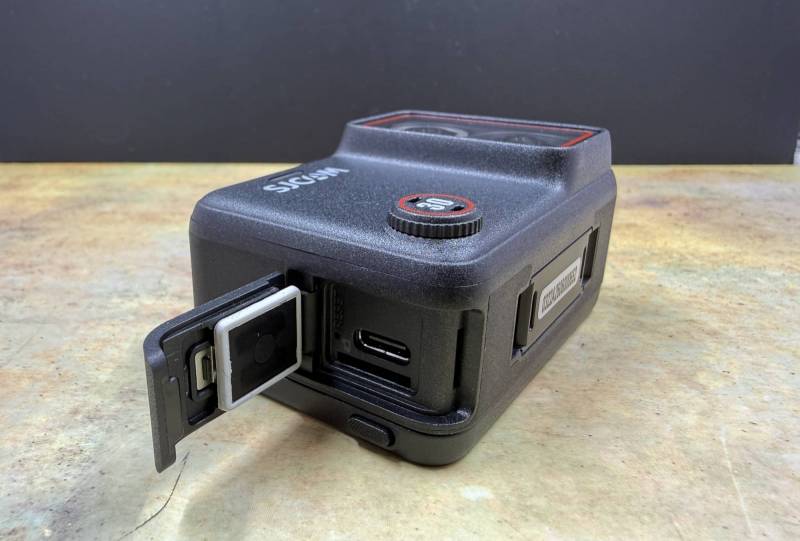 SJCAM SJ30 8K Dual-Lens Action Camera Review: Can It Compete with the Big Boys? 10 SJCAM SJ30 action camera microSD card slot and USB-C pot
