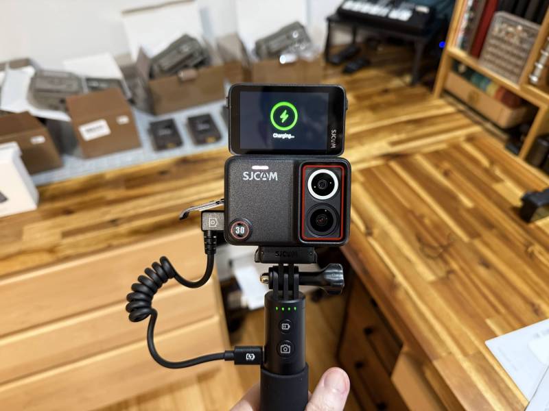SJCAM SJ30 8K Dual-Lens Action Camera Review: Can It Compete with the Big Boys? 11 SJCAM SJ30 with display flipped up