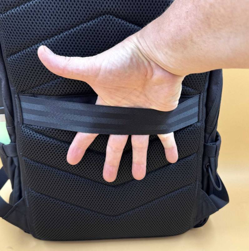 Chrome Industries Recruit 22L Pack Review: A Tough, Nimble Day Tripper That's Easy to Live With! 27 Chrome Industries Recruit 22L Pack