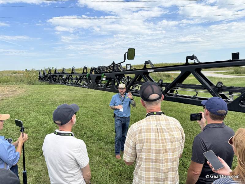 John Deere’s Precision Ag Stack: How Smart Machines See, Decide, and Farm 4 John Deere's Precision Ag Stack
