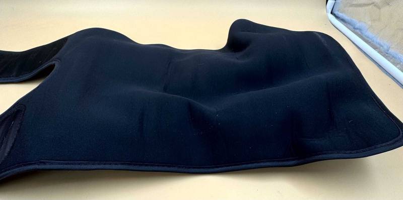 NekTeck Airflow Go Cordless Air Compression Calf and Leg Massager Review: Portable, Powerful and Easy to Use! 8 NekTeck Airflow Go Cordless Air Compression Calf and Leg Massager inflated