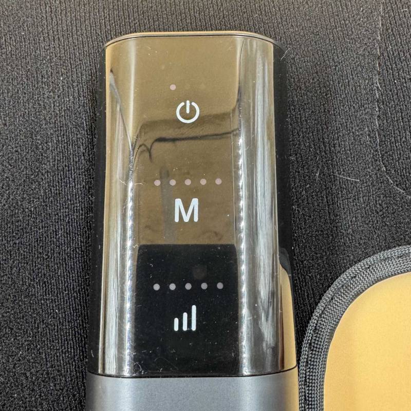 NekTeck Airflow Go Cordless Air Compression Calf and Leg Massager Review: Portable, Powerful and Easy to Use! 7 NekTeck Airflow Go Cordless Air Compression Calf and Leg Massager indicator lights