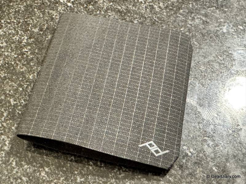Peak Design City Backpack 22L, Everyday Billfold Wallet, and Beacon Finder Card Review: A Lighter, Sleeker Take on the Daily Carry 16 Peak Design Everyday Billfold Wallet