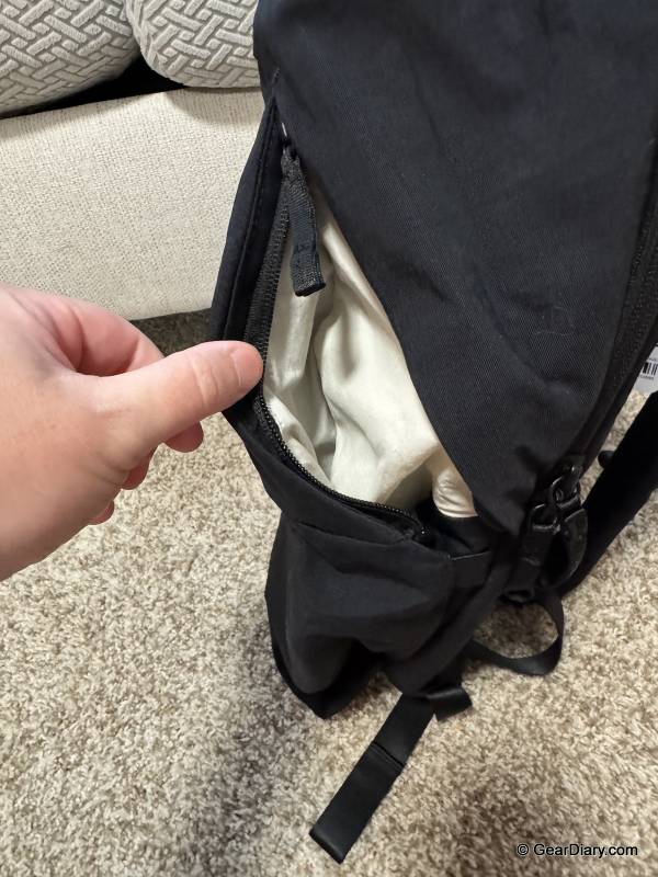 Peak Design City Backpack 22L, Everyday Billfold Wallet, and Beacon Finder Card Review: A Lighter, Sleeker Take on the Daily Carry 5 Peak Design City Backpack 22L