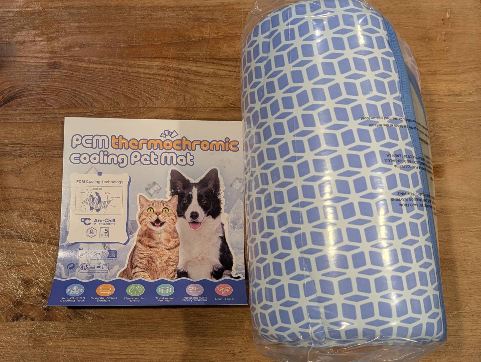 Rywell Arc-Chill 3.0 Dog Cooling Mat Review 1 Rywell Arc-Chill 3.0 Dog Cooling Mat packaging
