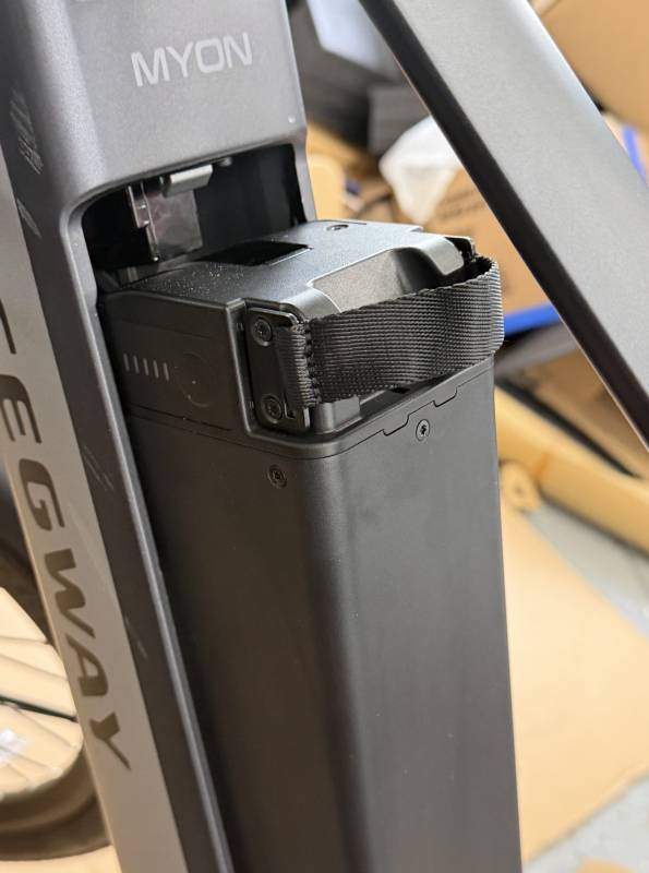Segway Myon E-bike Review: High-Tech Features That'll Make Your Car Jealous 9 Removing the battery from the Segway Myon