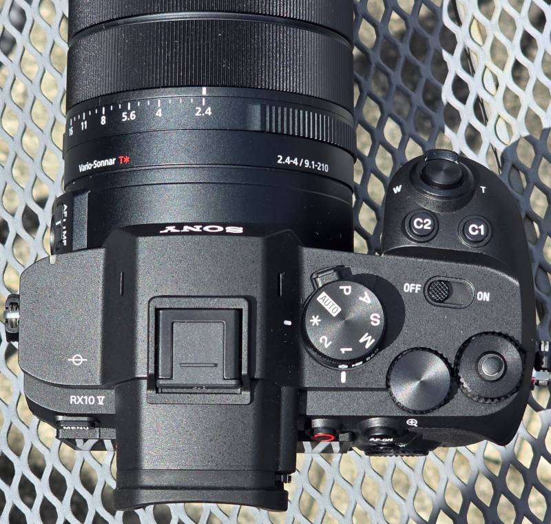 Sony RX10V 25x High Zoom Digital Camera Review: The Ultimate Travel Camera Finally Gets an Update 12 Sony RX10V 25x High Zoom Camera