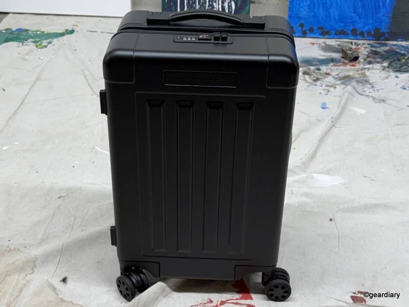 Sterling Pacific Polycarbonate 40L and 90L Travel Cases Review: Luxury Luggage Gets Lighter Without Losing Its Character 8 Sterling Pacific Polycarbonate Cabin Travel Case 40L