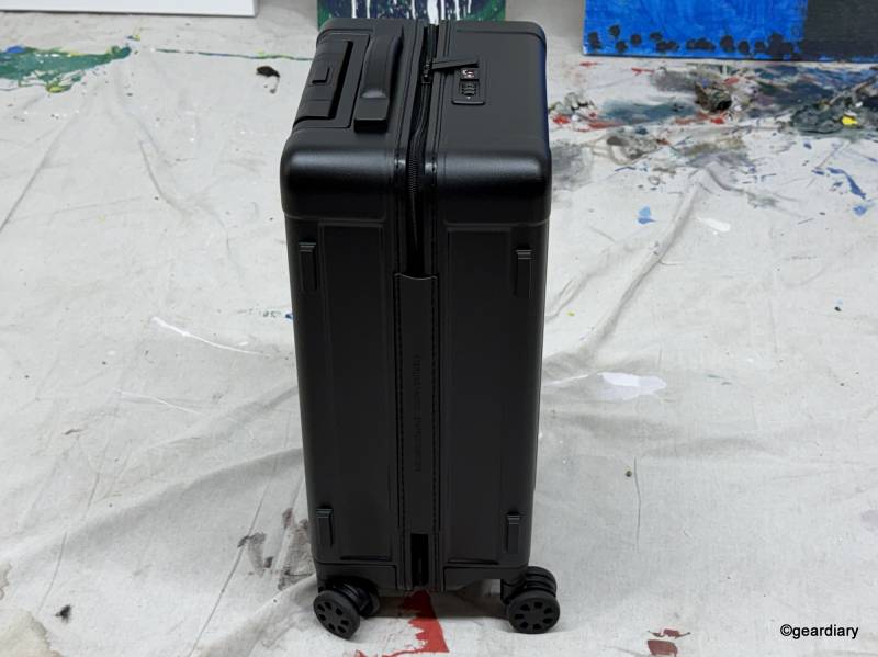 Sterling Pacific Polycarbonate 40L and 90L Travel Cases Review: Luxury Luggage Gets Lighter Without Losing Its Character 9 Sterling Pacific Polycarbonate Cabin Travel Case 40L