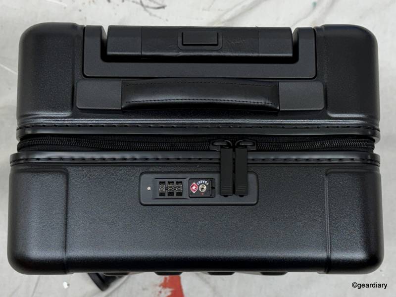 Sterling Pacific Polycarbonate 40L and 90L Travel Cases Review: Luxury Luggage Gets Lighter Without Losing Its Character 7 TSA Lock