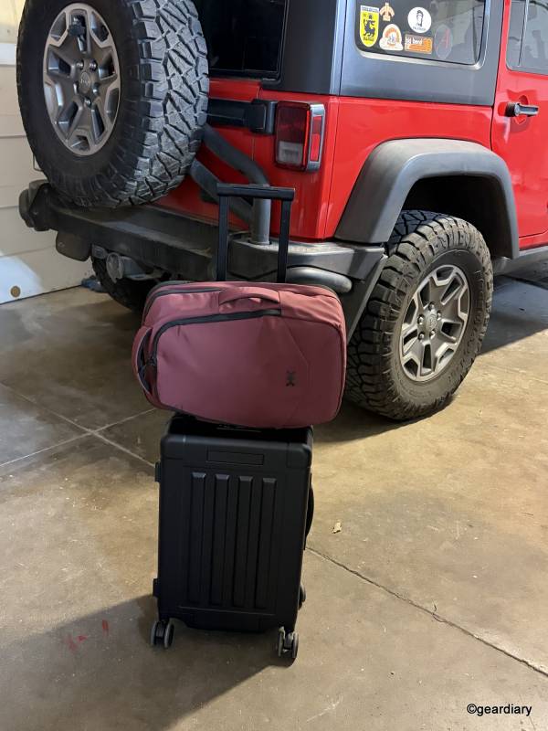 Sterling Pacific Polycarbonate 40L and 90L Travel Cases Review: Luxury Luggage Gets Lighter Without Losing Its Character 18 Sterling Pacific Polycarbonate Cabin Travel Case (40L)