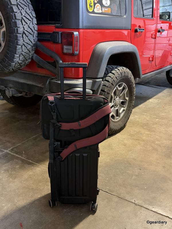 Sterling Pacific Polycarbonate 40L and 90L Travel Cases Review: Luxury Luggage Gets Lighter Without Losing Its Character 19 Sterling Pacific Polycarbonate Cabin Travel Case (40L)