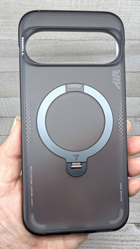 TORRAS Ostand Q3 Air Case Review: MagSafe Compatible with Built-in Rotating Adjustable Stand and Drop Protection up to 4m (13ft) 4 TORRAS Ostand Q3 Air Case