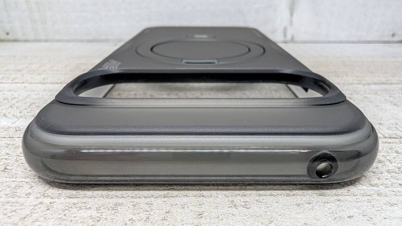 TORRAS Ostand Q3 Air Case Review: MagSafe Compatible with Built-in Rotating Adjustable Stand and Drop Protection up to 4m (13ft) 10 TORRAS Ostand Q3 Air Case