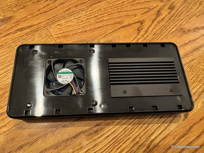 VectoTech V-Core Thunderbolt 5 Dock Review: A Thunderbolt 5 Dock with a Killer Storage Trick 6 VectoTech V-Core Thunderbolt 5 Dock