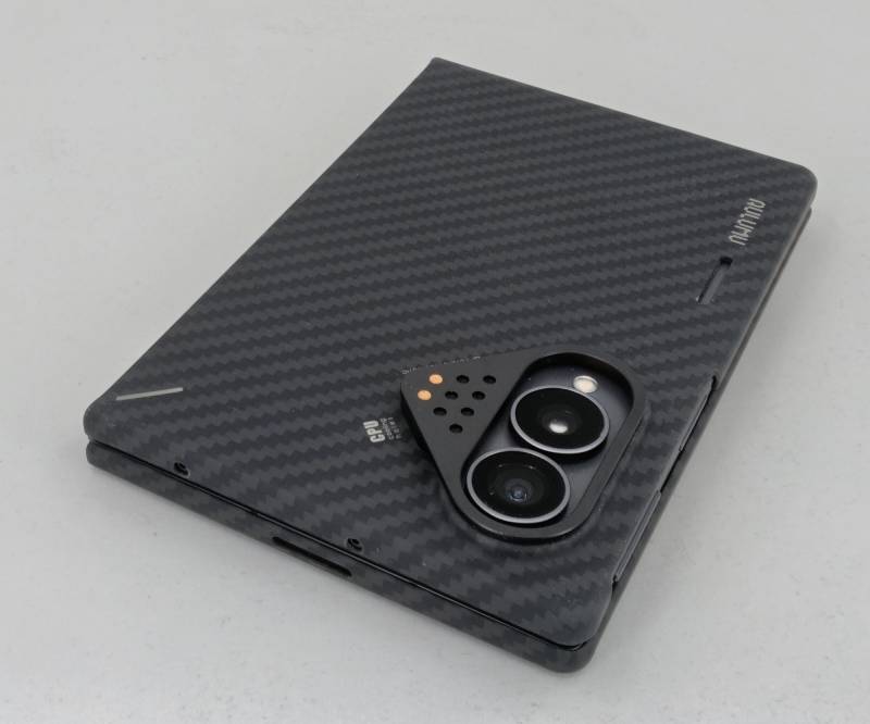Aulumu SF8 Ultra-Slim Aramid Fiber Case for Samsung Galaxy Z Fold8 Review: A Great Thin Option for One of the Thinnest Foldables 13 Back side of the Aulumu SF8 Ultra-Slim Aramid Fiber Case for Samsung Galaxy Z Fold8 Series