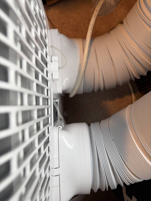 ZAFRO Portable Air Conditioner Review: A Cool Way to Augment Your Cooling System 4 ZAFRO Portable Air Conditioner Dual hoses