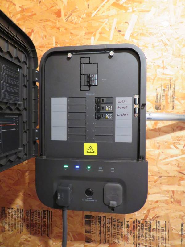 Jackery Explorer 5000 Plus Power Station with Smart Transfer Switch Review: Serious Backup Power for When the Grid Goes Dark 13 The Jackery Smart Transfer Switch panel is clean, with enough room for easily legible labels.