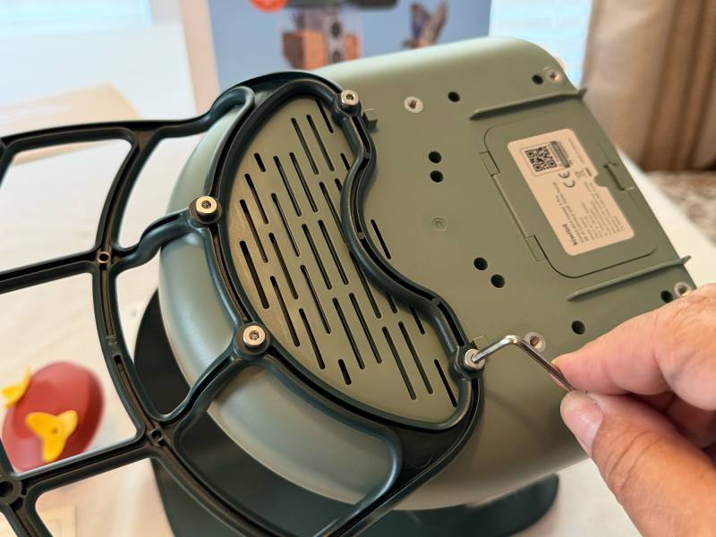 Kiwibit Bird Feeder 2 Pro 4K AI Camera with Solar Panel Review: Smart Enough to Know Who's Stopping by for Breakfast 8 Kiwibit Bird Feed 2 Pro