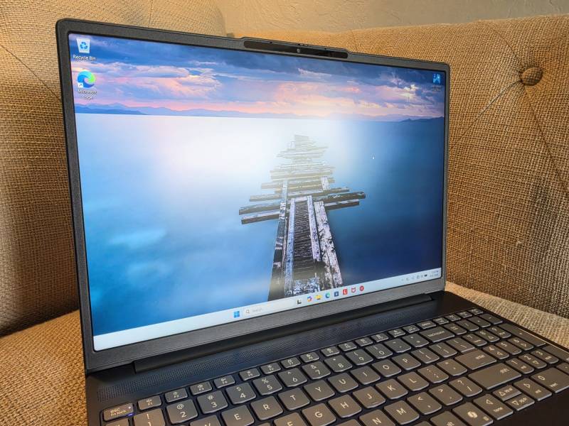 Lenovo IdeaPad Slim 3i Laptop (2026) Review: An Enigmatic All-Rounder with a Tale of Two Prices 18 The Lenovo IdeaPad Slim 3i Laptop's display