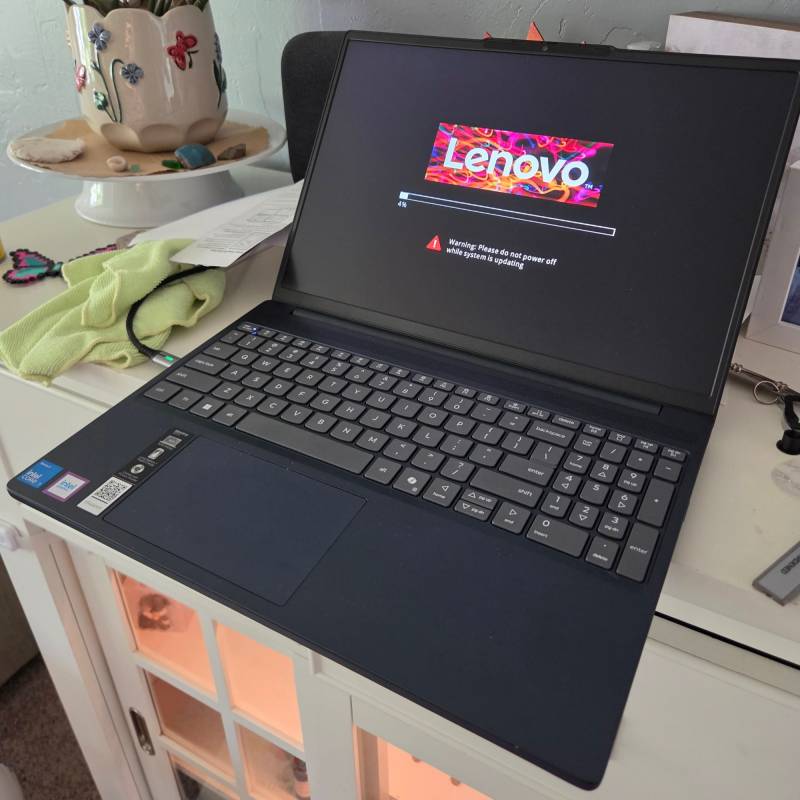Lenovo IdeaPad Slim 3i Laptop (2026) Review: An Enigmatic All-Rounder with a Tale of Two Prices 10 Updating the Lenovo IdeaPad Slim 3i Laptop