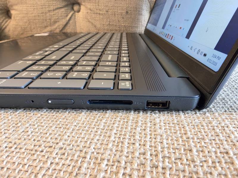 Lenovo IdeaPad Slim 3i Laptop (2026) Review: An Enigmatic All-Rounder with a Tale of Two Prices 6 Ports on the right side of the Lenovo IdeaPad Slim 3i Laptop