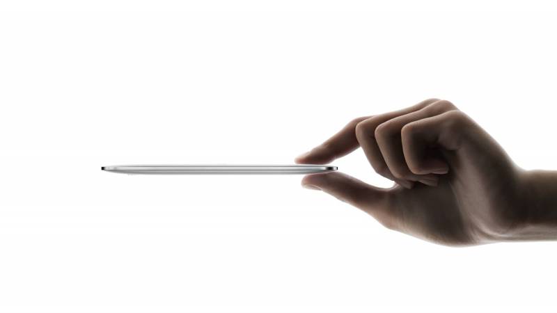 New Lexar Muse Ultra Thin Portable SSD for iPhone Unveiled at IFA 1 Side view of Lexar Muse SSD