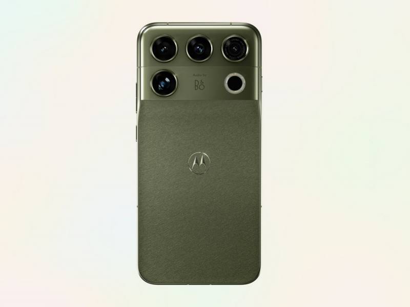 Motorola Signature 27 Preview Pairs Snapdragon 8 Elite Extreme Gen 6 with Bang & Olufsen Audio 6 motorola signature 27 in Capulet Green