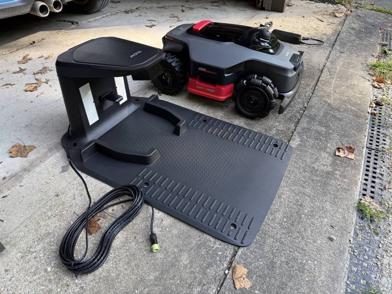MOVA LiDAX Ultra 2000 AWD Robotic Lawn Mower Review 17 Assembled MOVA LiDAX Ultra 2000 dock