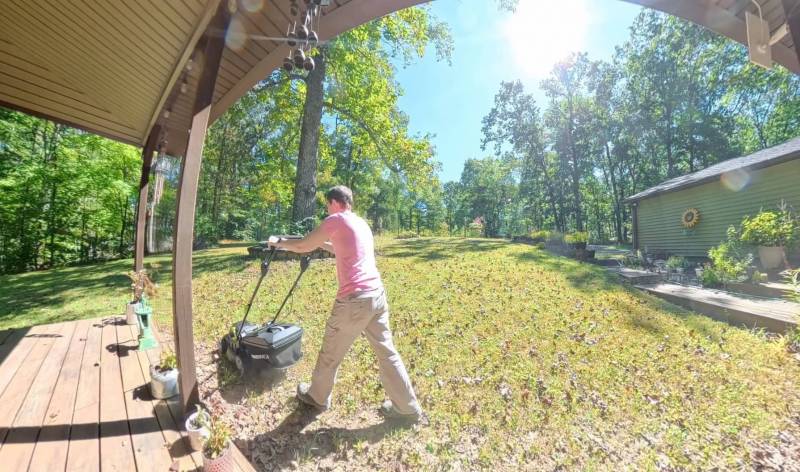 NovorikX 40V Electric Cordless Lawn Mower Review: Lightweight, Simple, and Surprisingly Capable 11 NovorikX 40V Electric Cordless Lawn Mower mowing