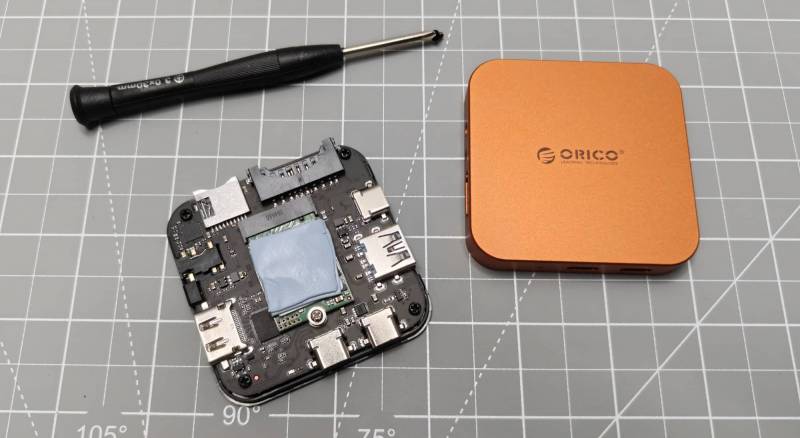 ORICO MG7 8-in-1 Magnetic Hub Review: A Handy iPhone Dock with One Hot Issue 9 ORICO MG7 8-in-1 Magnetic Hub NVMe installed with thermal sticker