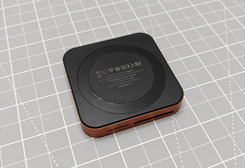ORICO MG7 8-in-1 Magnetic Hub Review: A Handy iPhone Dock with One Hot Issue 7 ORICO MG7 8-in-1 Magnetic Hub MagSafe magnet